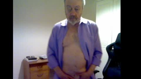 erasmus_d online show from December 19, 2024, 6:23 pm