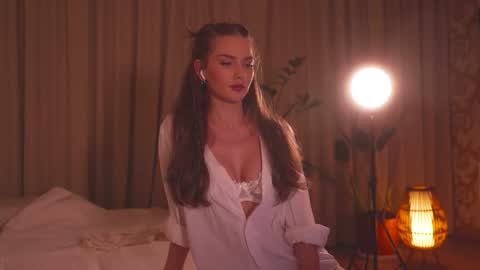 Snapshot of erelima chatting on December 15, 2025, 11:20 pm Ana Marie online show from December 15, 2025, 11:20 pm