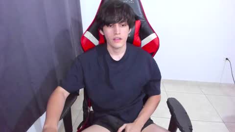 Snapshot of eren_tatakae chatting on November 5, 2025, 3:50 am eren_tatakae online show from November 5, 2025, 3:50 am