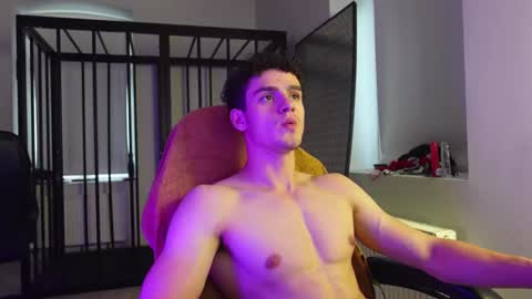 Snapshot of eric_poston chatting on October 5, 2025, 2:15 pm online show from October 5, 2025, 2:15 pm