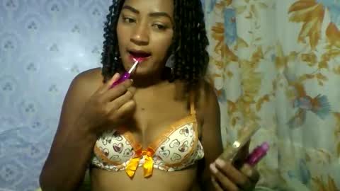 Snapshot of erica0586 chatting on September 13, 2025, 8:14 am erica0586 online show from September 13, 2025, 8:14 am