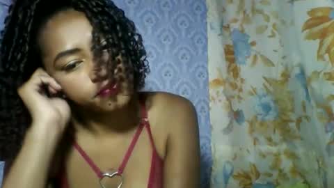 Snapshot of erica0586 chatting on September 15, 2025, 9:20 am erica0586 online show from September 15, 2025, 9:20 am