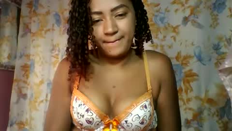 Snapshot of erica0586 chatting on September 22, 2025, 7:54 am erica0586 online show from September 22, 2025, 7:54 am