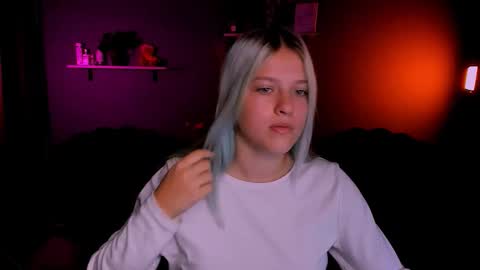 your dear Erica  online show from October 17, 2025, 1:03 pm