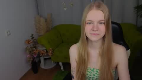 Erica online show from December 14, 2025, 8:20 am