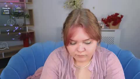 erica_love_ online show from September 19, 2025, 7:10 am