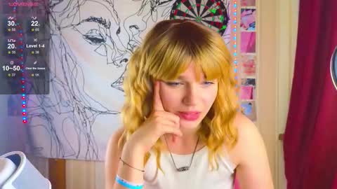 Erica Winterr online show from September 19, 2025, 4:25 am