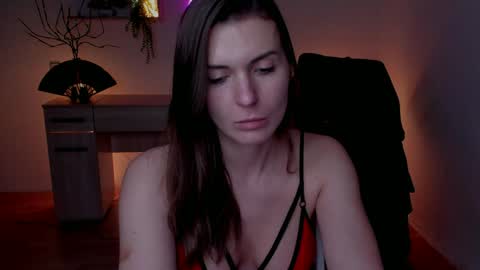 EricaPowers online show from December 18, 2024, 2:17 pm