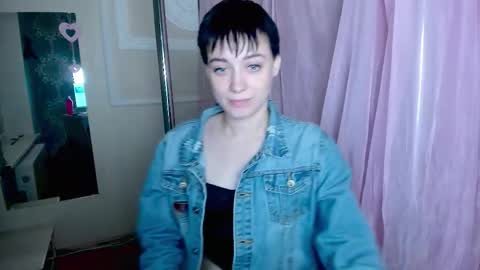 Snapshot of erickafetish chatting on November 27, 2025, 3:25 pm Ericka online show from November 27, 2025, 3:25 pm