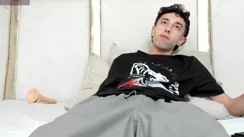 Erick online show from February 24, 2025, 8:36 pm