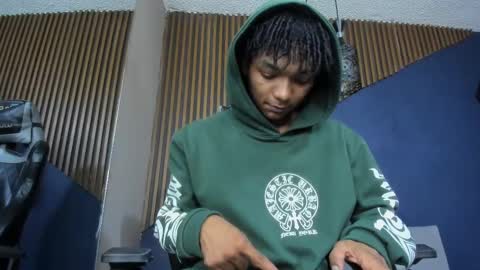 Snapshot of erickcarmack chatting on February 12, 2025, 8:59 am Erick online show from February 12, 2025, 8:59 am