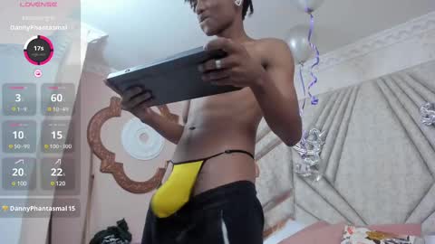 Snapshot of erickcarmack chatting on February 19, 2025, 4:34 am Erick online show from February 19, 2025, 4:34 am