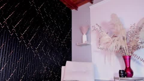 Snapshot of erickdowell chatting on December 19, 2024, 11:39 am Erick online show from December 19, 2024, 11:39 am