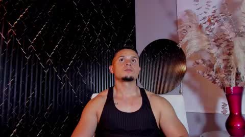 Snapshot of erickdowell chatting on February 22, 2025, 5:55 am Erick online show from February 22, 2025, 5:55 am