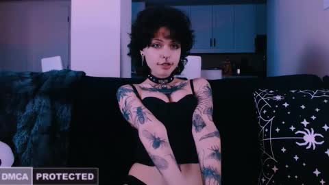 Snapshot of erii_xoxo chatting on February 11, 2026, 7:35 am Rainbow on your spoon online show from February 11, 2026, 7:35 am