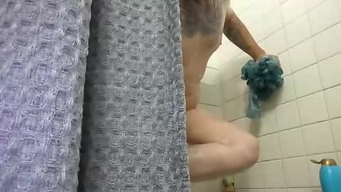 erik15516 online show from July 15, 2026, 4:07 am