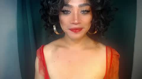 erika_madrigal online show from November 18, 2025, 1:55 am