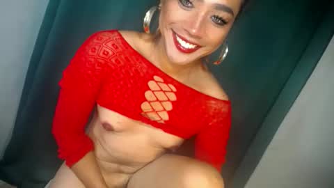 erika_madrigal online show from December 2, 2025, 11:34 pm