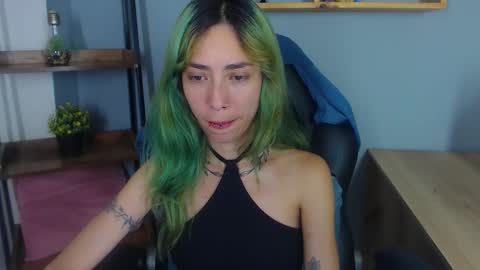 E R I K A - SAGITARIO..... online show from November 14, 2025, 12:42 am