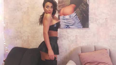 Erikabeee online show from February 4, 2025, 9:17 am