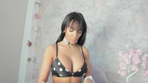 Snapshot of erikabeee1 chatting on March 28, 2026, 7:08 am Erikabeee online show from March 28, 2026, 7:08 am