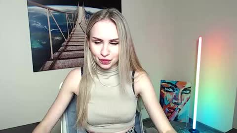 Snapshot of erikagavin chatting on November 24, 2025, 12:49 pm Erika online show from November 24, 2025, 12:49 pm