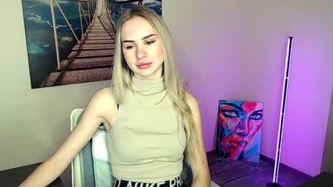 Snapshot of erikagavin chatting on February 5, 2026, 1:05 pm Erika online show from February 5, 2026, 1:05 pm