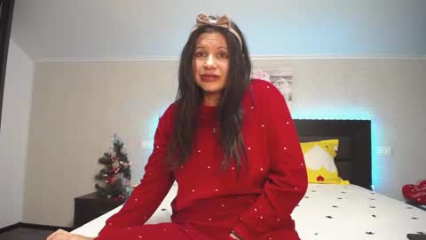 Snapshot of erikagold chatting on December 12, 2024, 6:14 am ErikaGold online show from December 12, 2024, 6:14 am