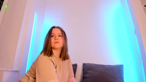 Erika online show from January 12, 2026, 4:07 am