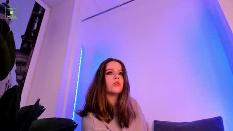 Erika online show from July 7, 2026, 4:15 am