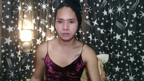 Snapshot of erikamhie_123 chatting on December 24, 2024, 8:44 am Erika online show from December 24, 2024, 8:44 am