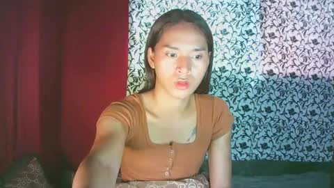 Snapshot of erikamhie_123 chatting on January 9, 2025, 5:13 am Erika online show from January 9, 2025, 5:13 am