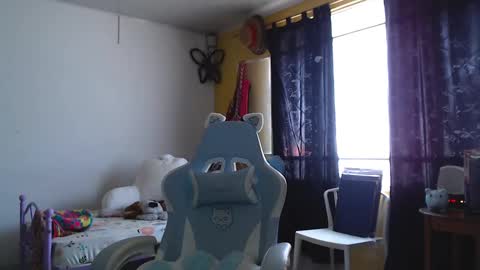 Snapshot of erina_1 chatting on December 26, 2024, 4:36 pm erina_1 online show from December 26, 2024, 4:36 pm