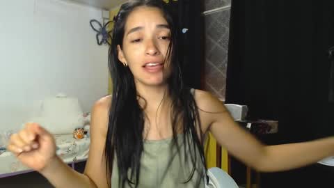 Snapshot of erina_1 chatting on December 30, 2024, 3:03 am erina_1 online show from December 30, 2024, 3:03 am