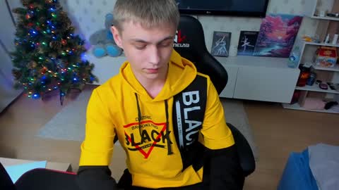 Max online show from January 6, 2025, 10:15 pm