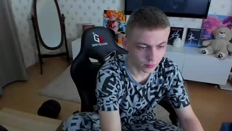 Max online show from February 9, 2025, 7:52 pm