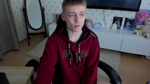 Max online show from February 21, 2025, 10:37 pm