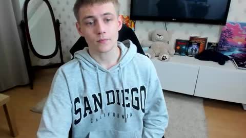 Max online show from November 7, 2025, 12:21 am