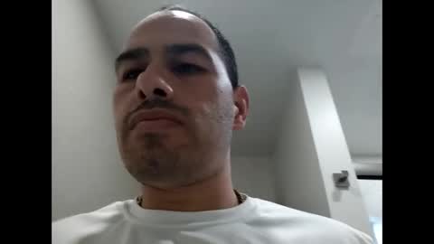 Snapshot of erny707 chatting on April 5, 2026, 8:17 pm erny707 online show from April 5, 2026, 8:17 pm
