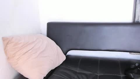 Snapshot of eros_becker_ chatting on October 8, 2025, 4:59 pm eros_becker_ online show from October 8, 2025, 4:59 pm