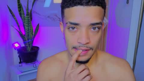 Snapshot of eros_chipre chatting on October 15, 2025, 11:43 am Eros online show from October 15, 2025, 11:43 am