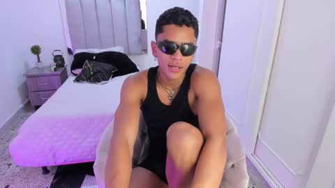 eros_wild online show from February 24, 2025, 3:55 am