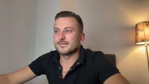 Snapshot of eroslane chatting on October 31, 2025, 8:21 pm eroslane online show from October 31, 2025, 8:21 pm