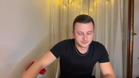 Snapshot of eroslane chatting on December 15, 2025, 8:24 pm eroslane online show from December 15, 2025, 8:24 pm