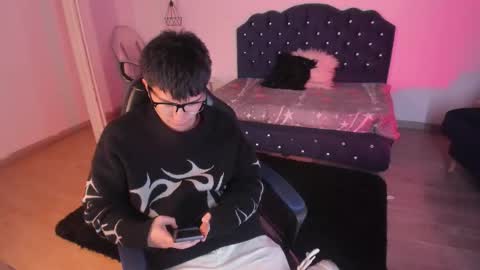 Snapshot of eross_guyy chatting on September 22, 2025, 3:19 am Camilo online show from September 22, 2025, 3:19 am