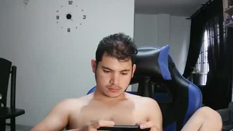 Snapshot of erosstorm chatting on February 26, 2026, 8:19 pm ErosStorm online show from February 26, 2026, 8:19 pm