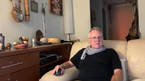 eros online show from October 22, 2025, 9:14 pm