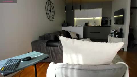 Snapshot of erotic__blondie chatting on February 19, 2026, 8:54 am 3 PVT open online show from February 19, 2026, 8:54 am