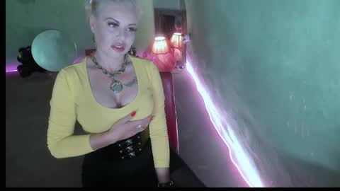 Eve online show from April 10, 2026, 7:07 pm