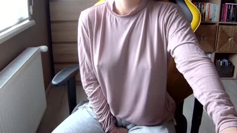 Snapshot of erotic_vibe chatting on January 3, 2025, 12:19 pm Melissa online show from January 3, 2025, 12:19 pm